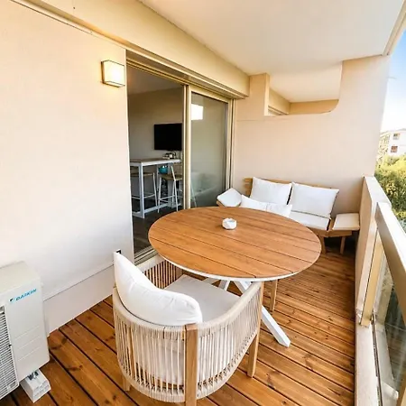 Apartment A Pres De La Parking Et Piscine
