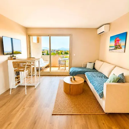 A Pres De La Parking Et Piscine Apartment Antibes